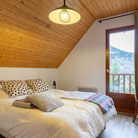 Maison Spacieuse, Jardin, Vue Montagne - 10 Pers. - Fr-1-883-12 度假居 *