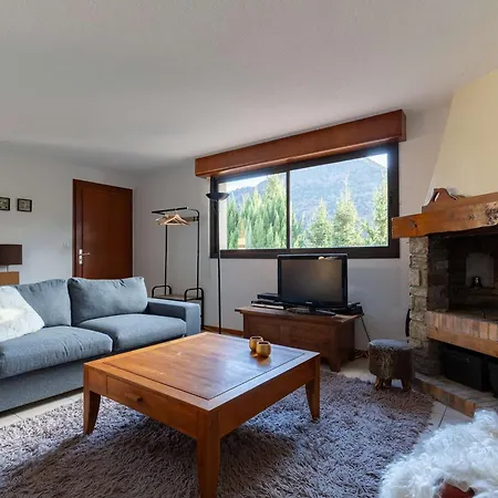 Maison Spacieuse, Jardin, Vue Montagne - 10 Pers. - Fr-1-883-12 度假居